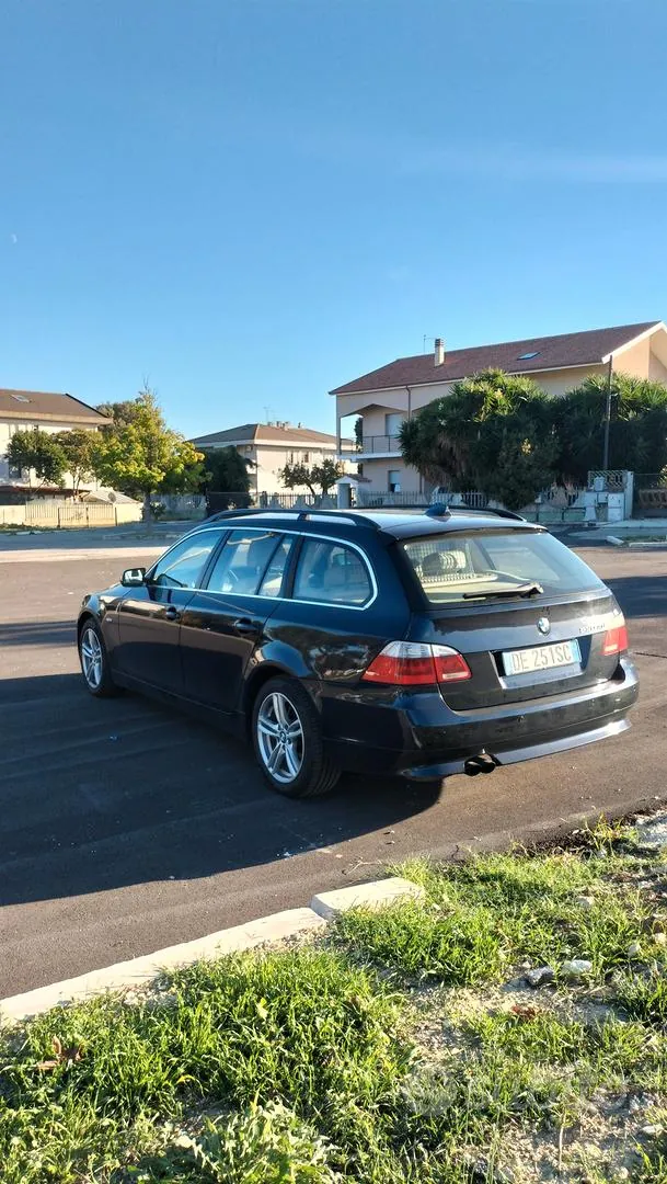 BMW 530D 2006 photo 2