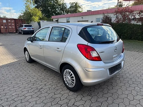 Opel Corsa 2009 photo 3