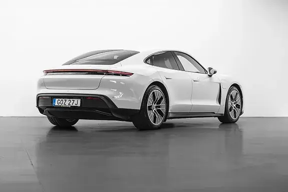 Porsche Taycan 2021 photo 2