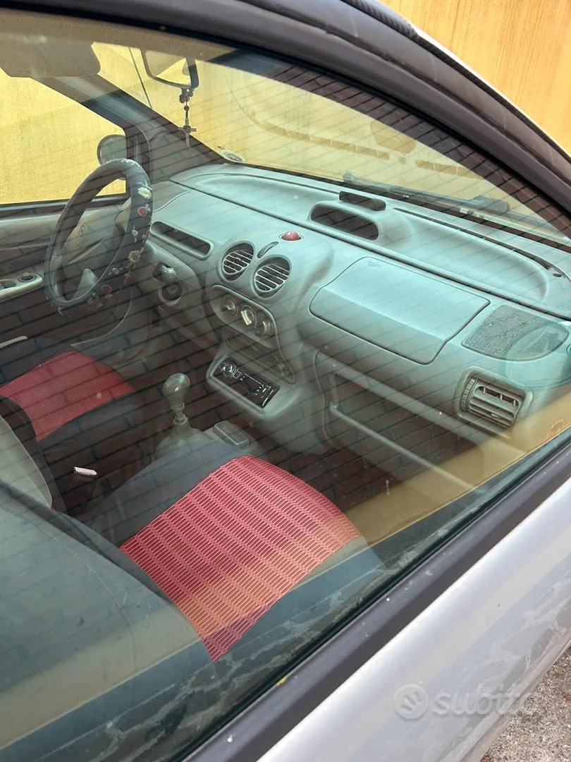 Renault Twingo 1999 photo 5