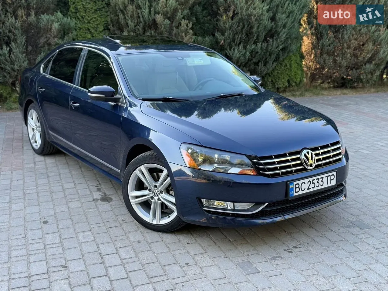 Volkswagen Passat 2014 photo 2