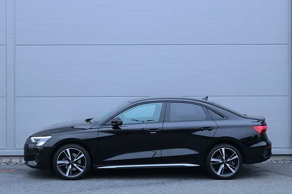 Audi A3 2024 photo 3