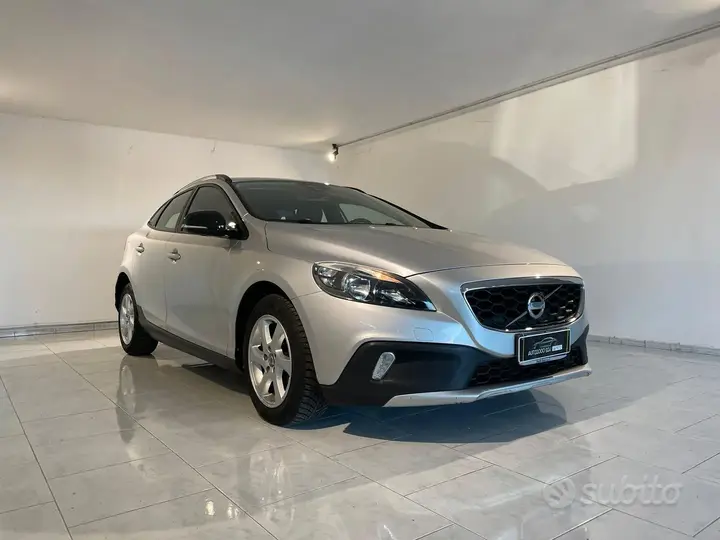 Volvo V40 2014 photo 2