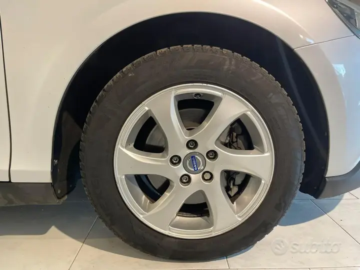 Volvo V40 2014 photo 5