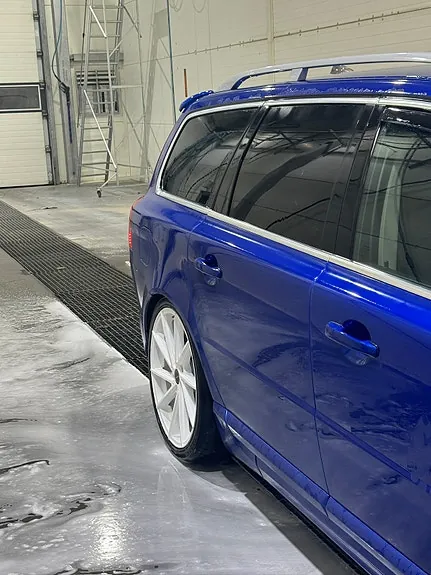 Volvo V70 2009 photo 2