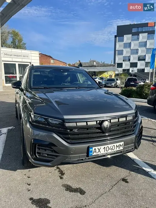 Volkswagen Touareg