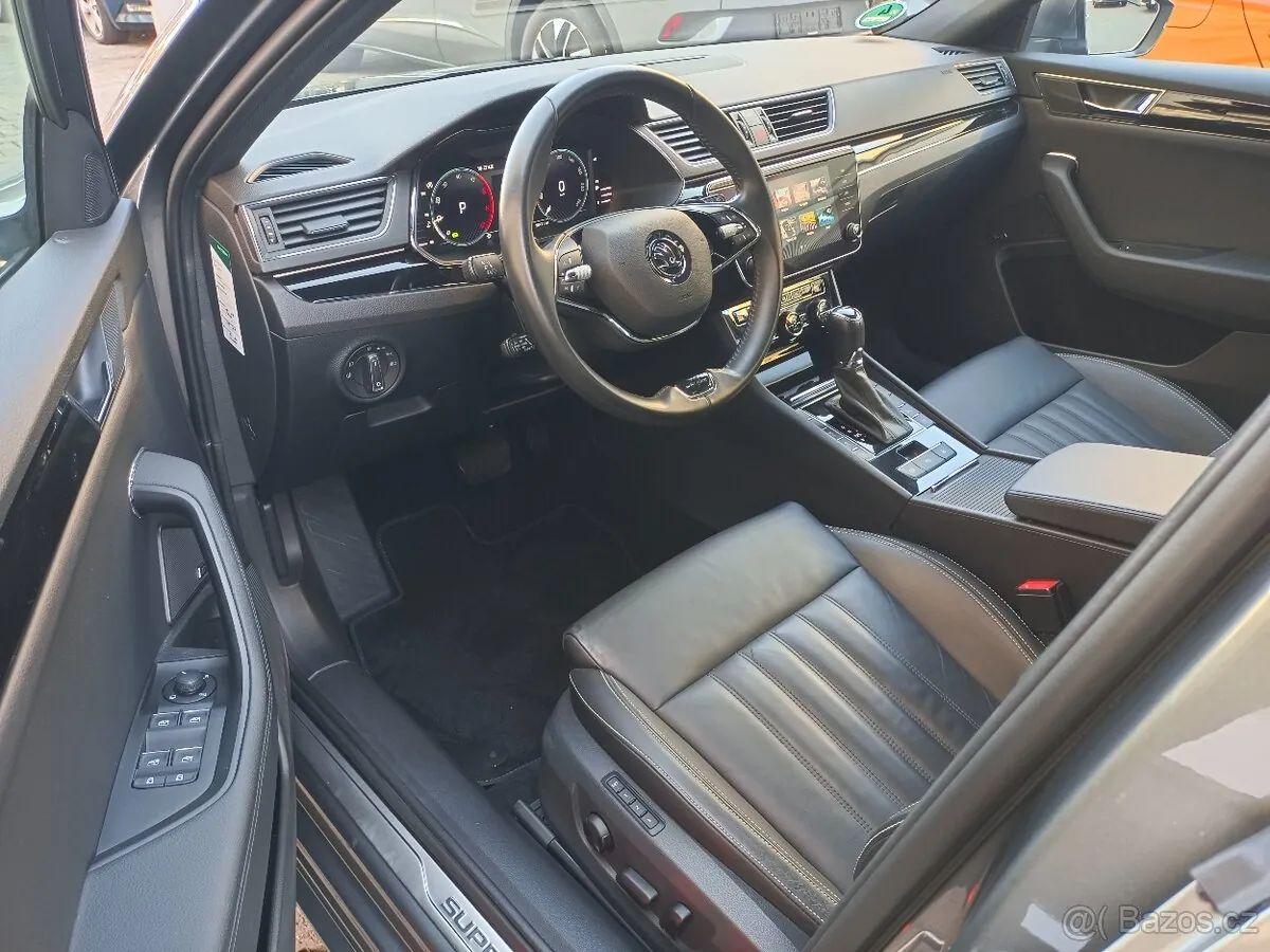 Skoda Superb 2023 photo 5