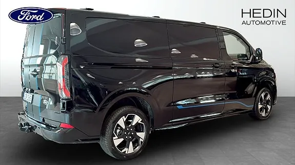 Ford E-Custom 2026 photo 2