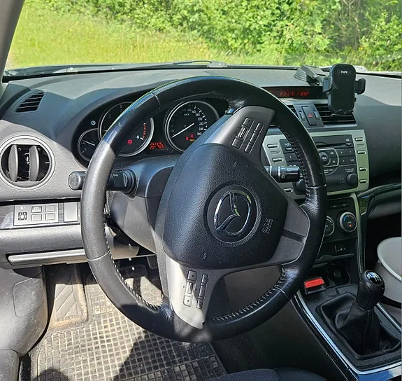 Mazda 6 2010 photo 3