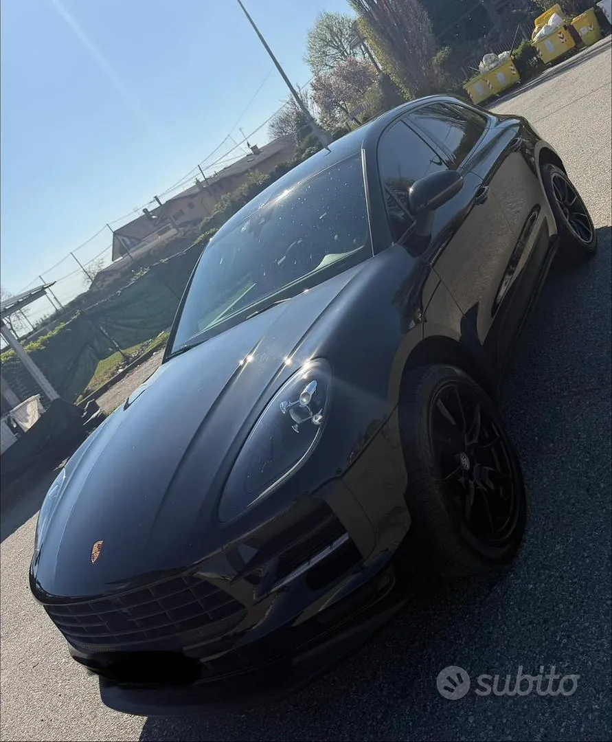 Porsche Macan 2021 photo 2