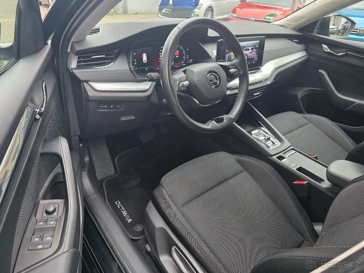 Skoda Octavia 2023 photo 5