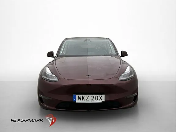 Tesla Model Y 2025 photo 2