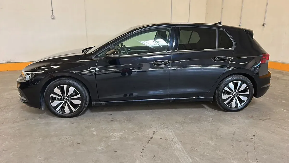 Volkswagen Golf 2023 photo 3