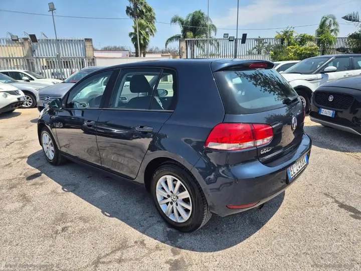 Volkswagen Golf 2012 photo 4