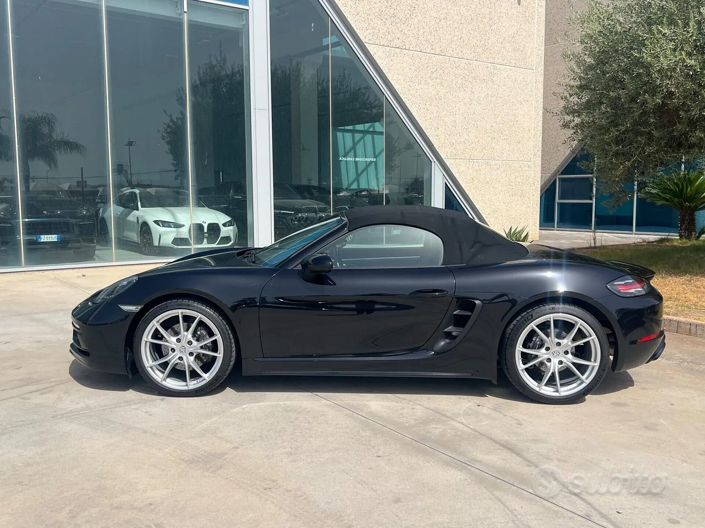 Porsche Boxster 2019 photo 2