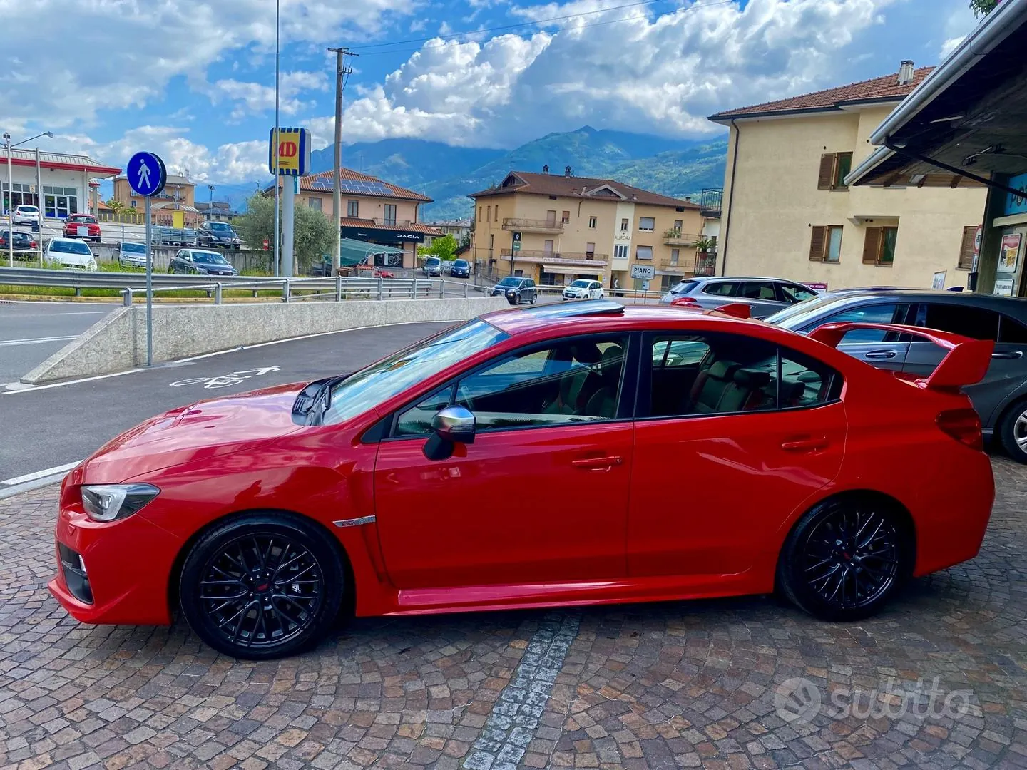 Subaru Wrx Sti 2016 photo 2