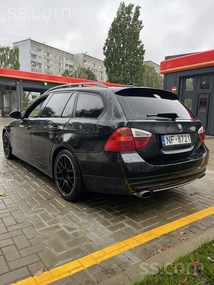 BMW 320 2008 photo 4