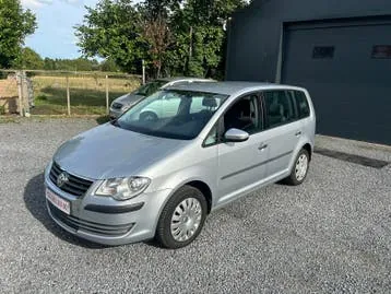 Volkswagen Touran 2010 photo 3