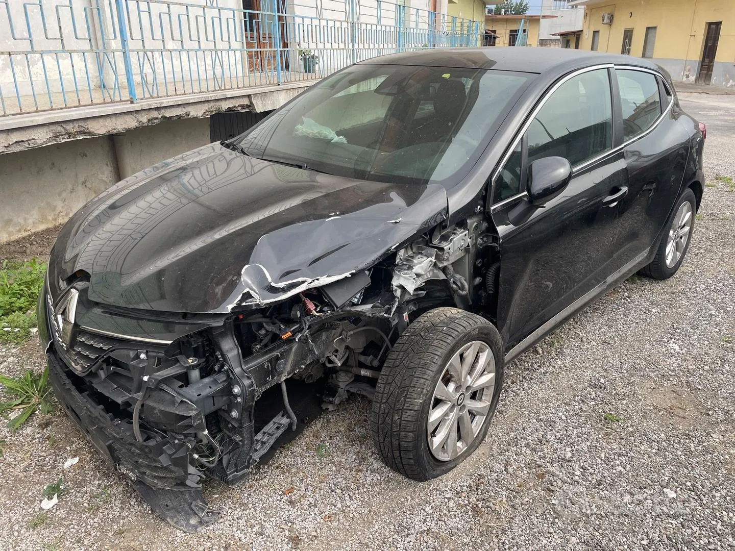 Renault Clio 2021 photo 2