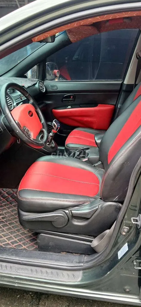 Kia Carens 2011 photo 5