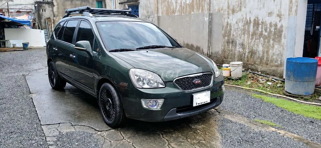 Kia Carens 2011 photo 2