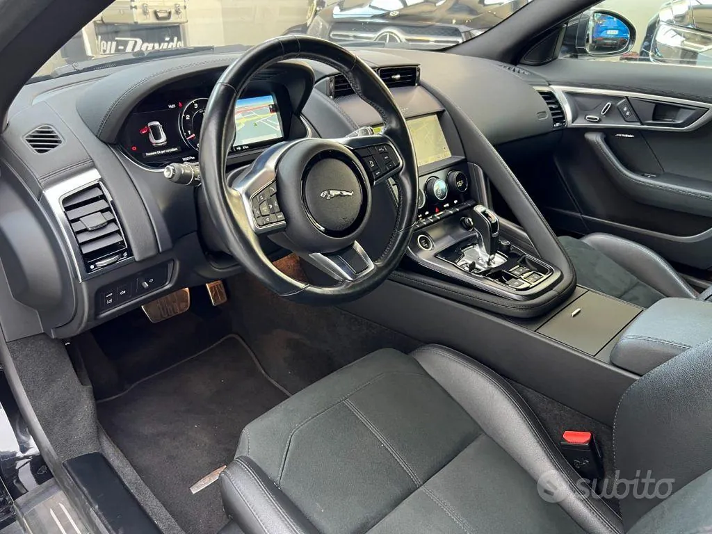 Jaguar F-Type 2022 photo 5