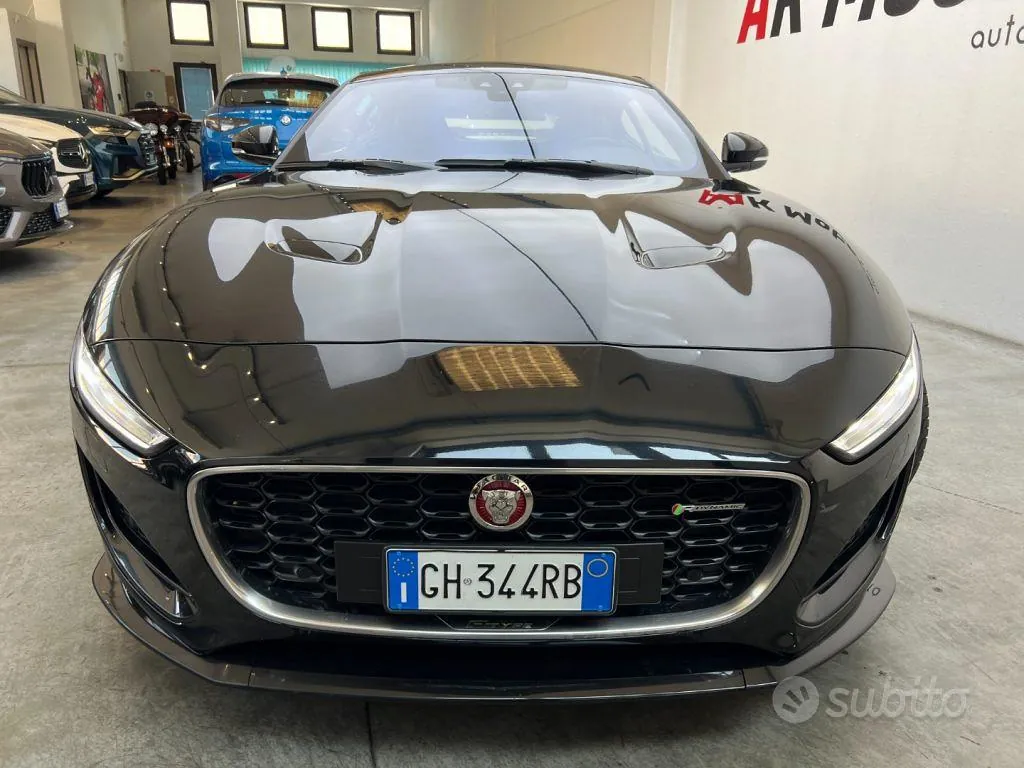 Jaguar F-Type 2022 photo 2