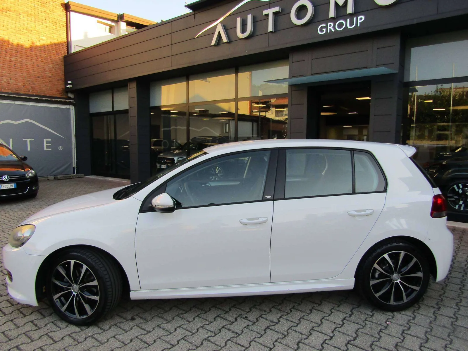 Volkswagen Golf 2011 photo 3