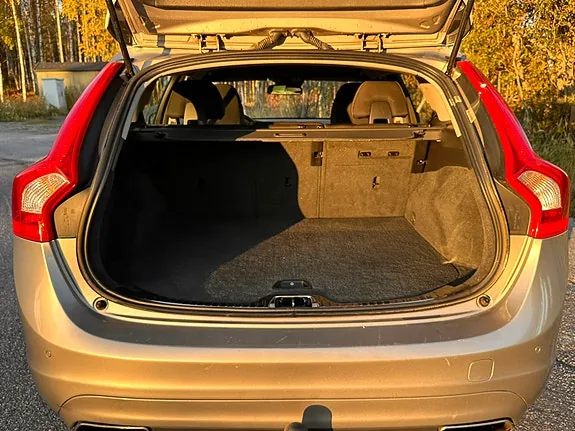 Volvo V60 2014 photo 5