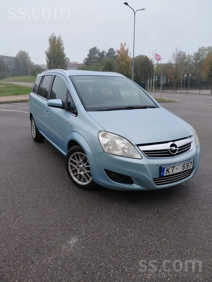 Opel Zafira 2009 photo 2