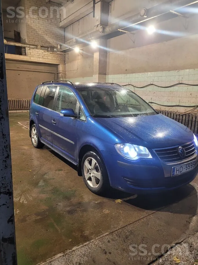 Volkswagen Touran 2008 photo 5