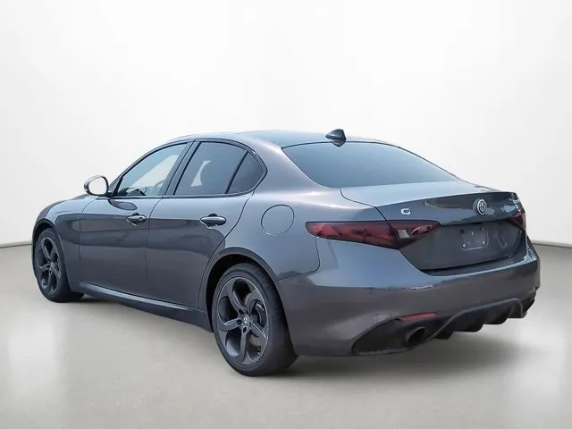 Alfa Romeo Giulia 2017 photo 5