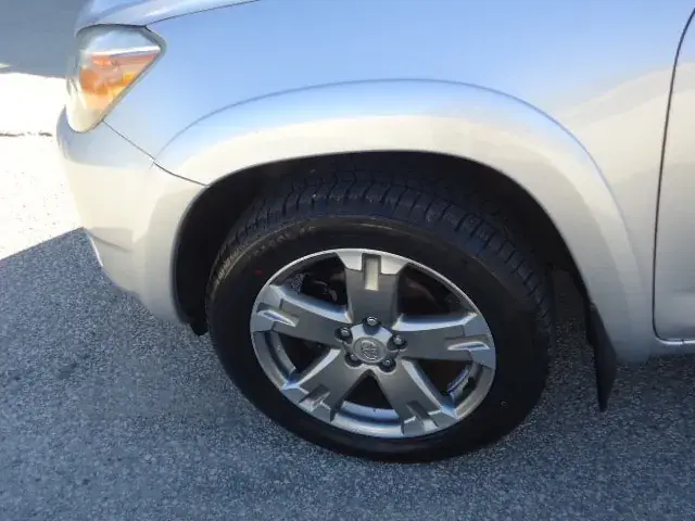 Toyota Rav4 2008 photo 4