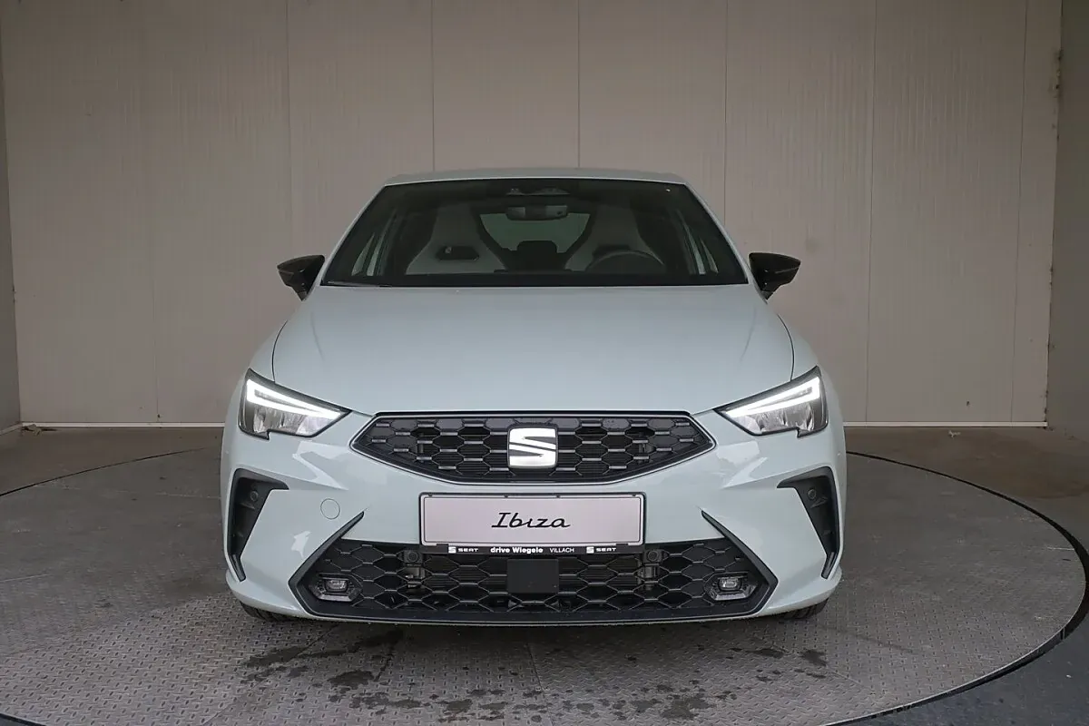 Seat Ibiza 2026 photo 2