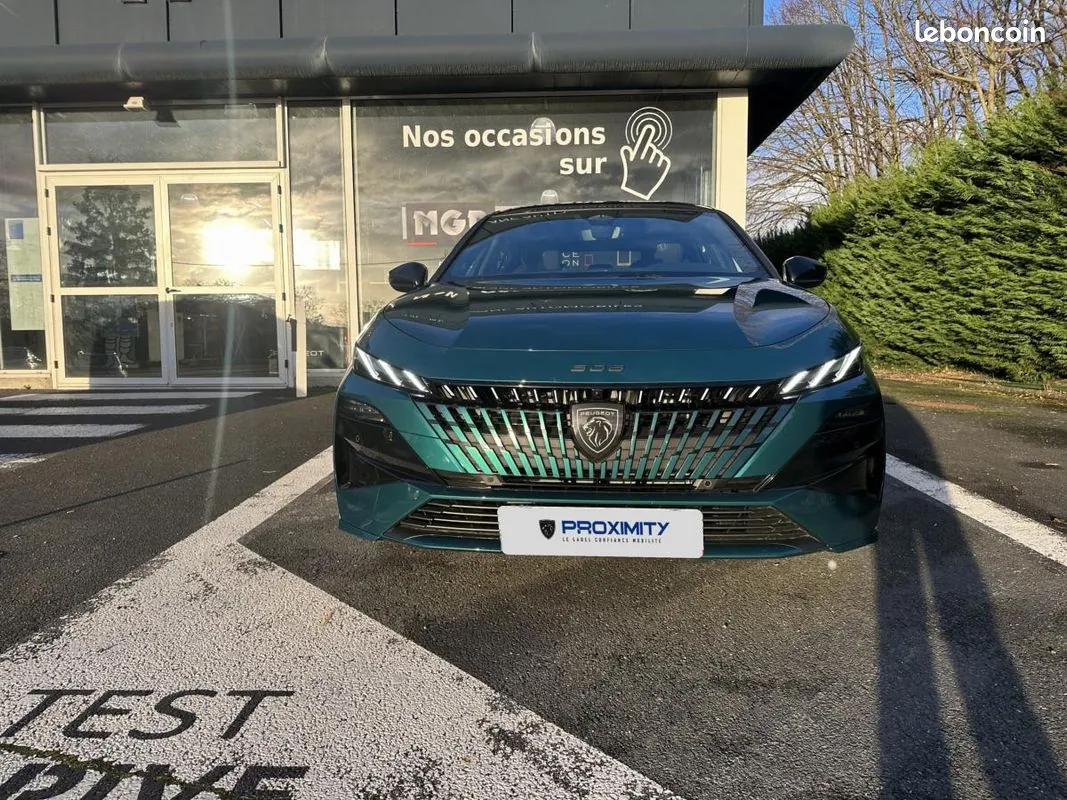 Peugeot 308 2025 photo 2
