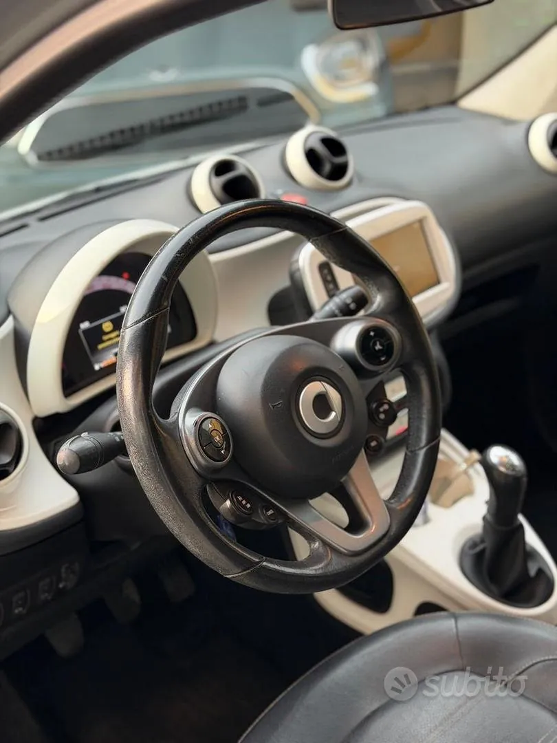 Smart Forfour 2015 photo 4