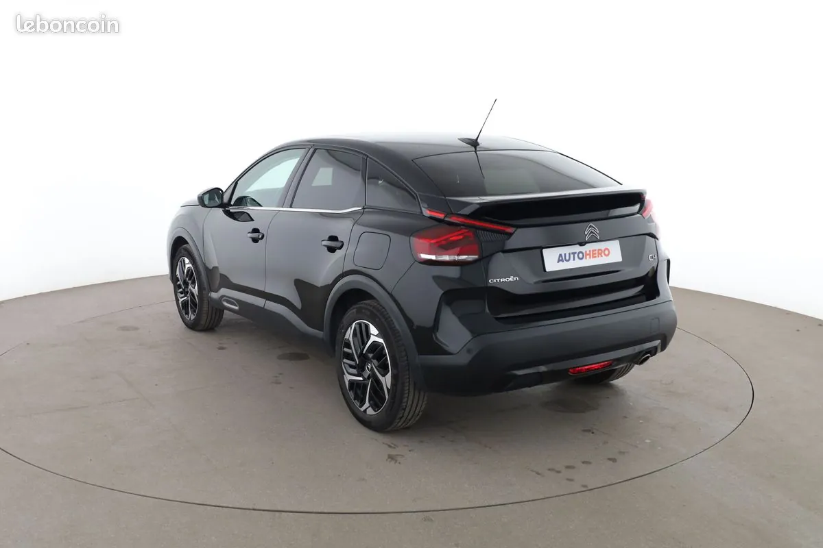 Citroen C4 2022 photo 2