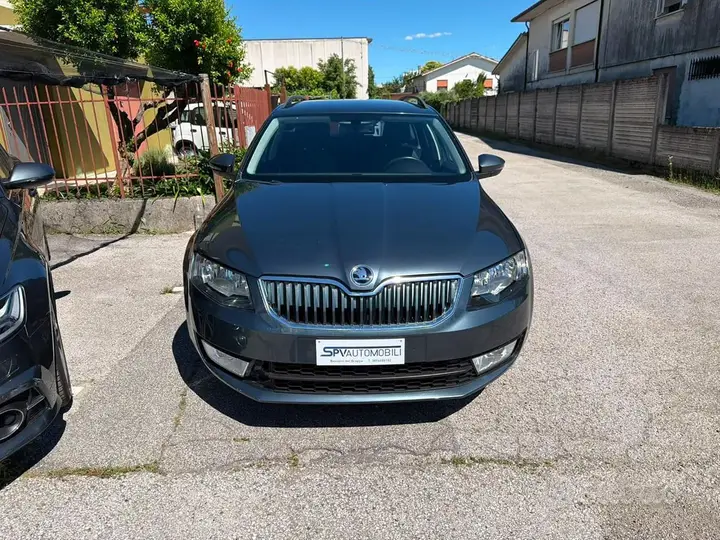 Skoda Octavia 2015 photo 3