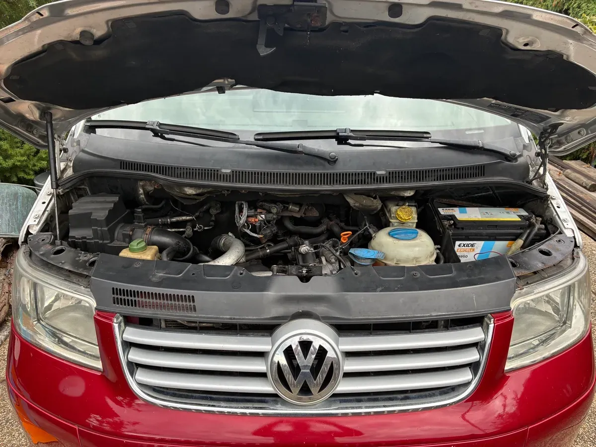 Volkswagen Multivan 2006 photo 2