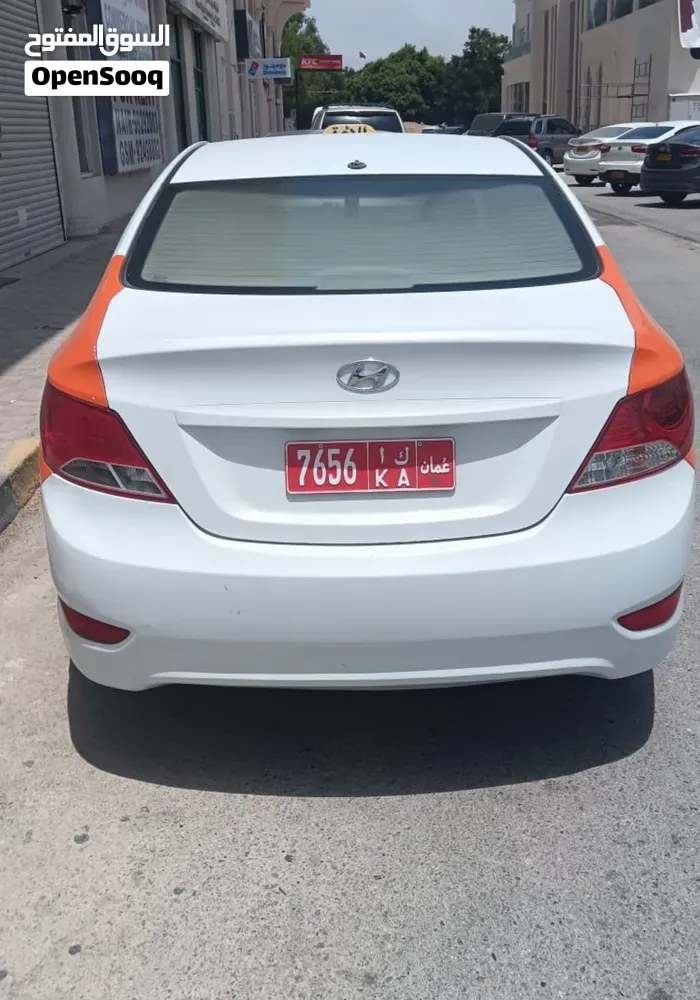 Hyundai Accent 2015 photo 3