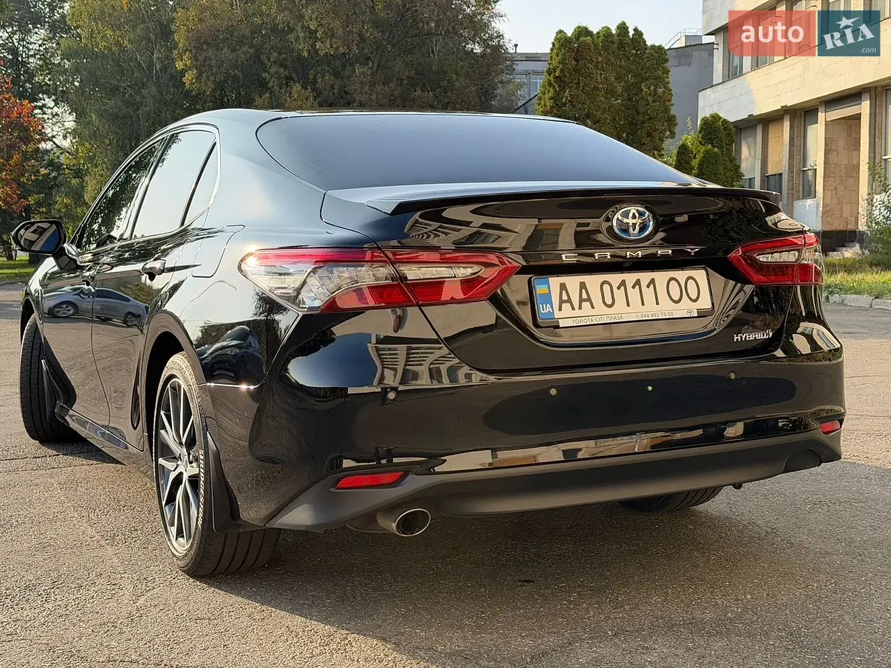 Toyota Camry 2023 photo 4