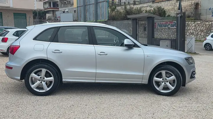 Audi Q5 2011 photo 4