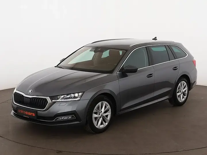 Skoda Octavia Combi 2023 photo 2