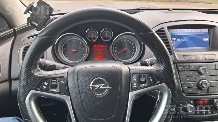 Opel Insignia 2011 photo 2