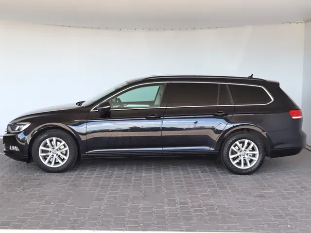 Volkswagen Passat Variant 2019 photo 2