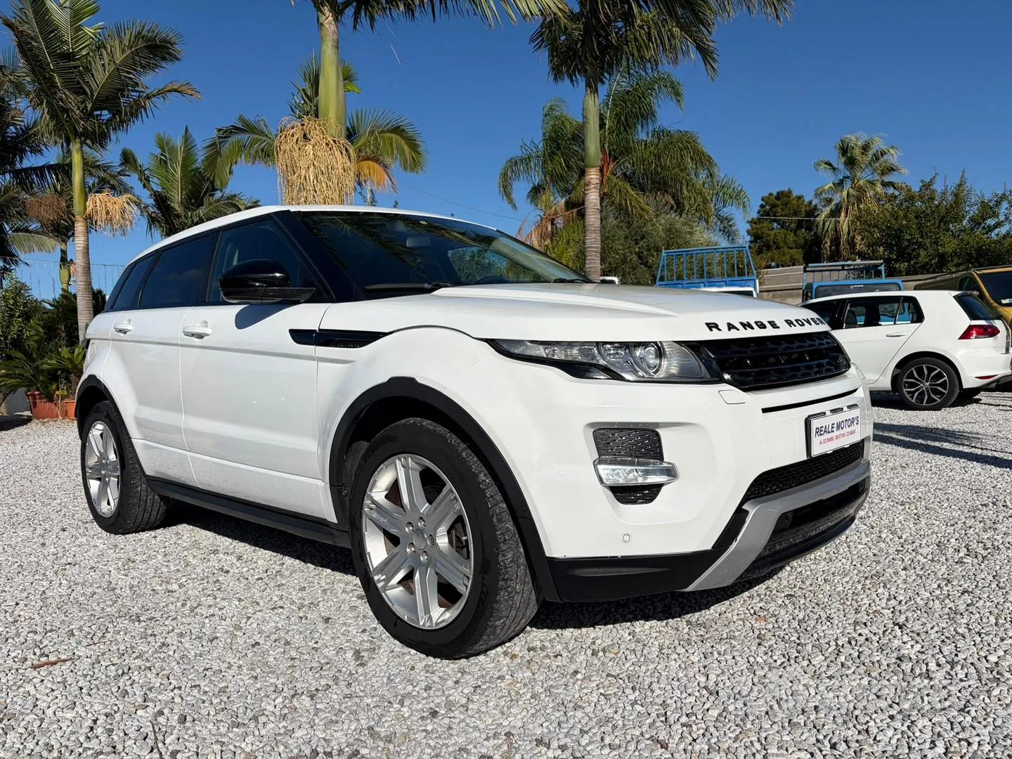 Land Rover Range Rover Evoque 2015 photo 2