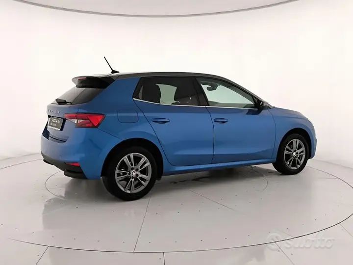 Skoda Fabia 2024 photo 2