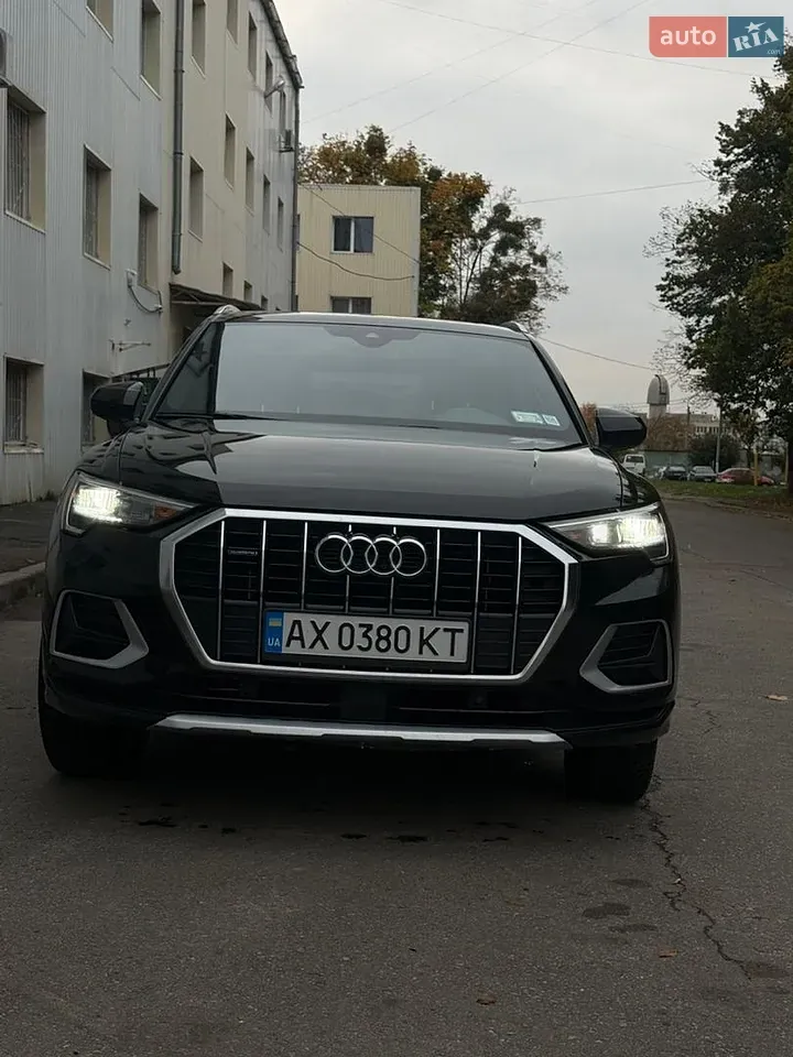 Audi Q3 2019 photo 4