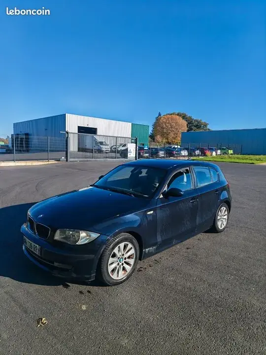 BMW Series 1 2009 photo 3