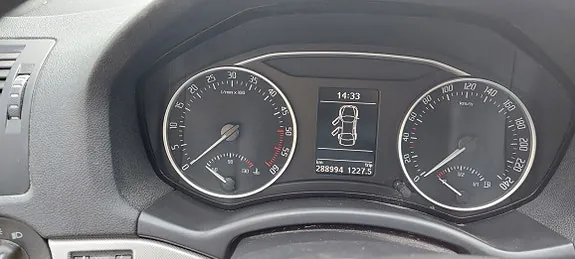 Skoda Octavia 2012 photo 5